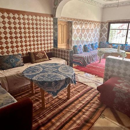Maison D'Hote Chez La Famille Tamellalt  Екстериор снимка