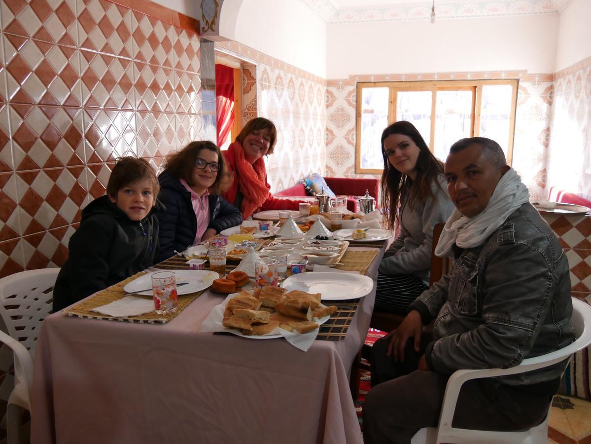 Maison D'Hote Chez La Famille Tamellalt  Екстериор снимка